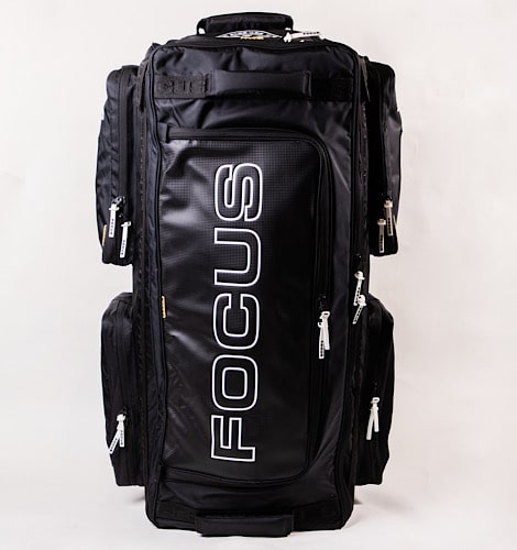 Focus Players Edition Standup Wheelie Bag