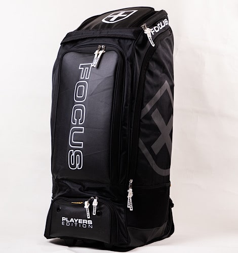 Focus Players Edition Wheelie Duffel Bag